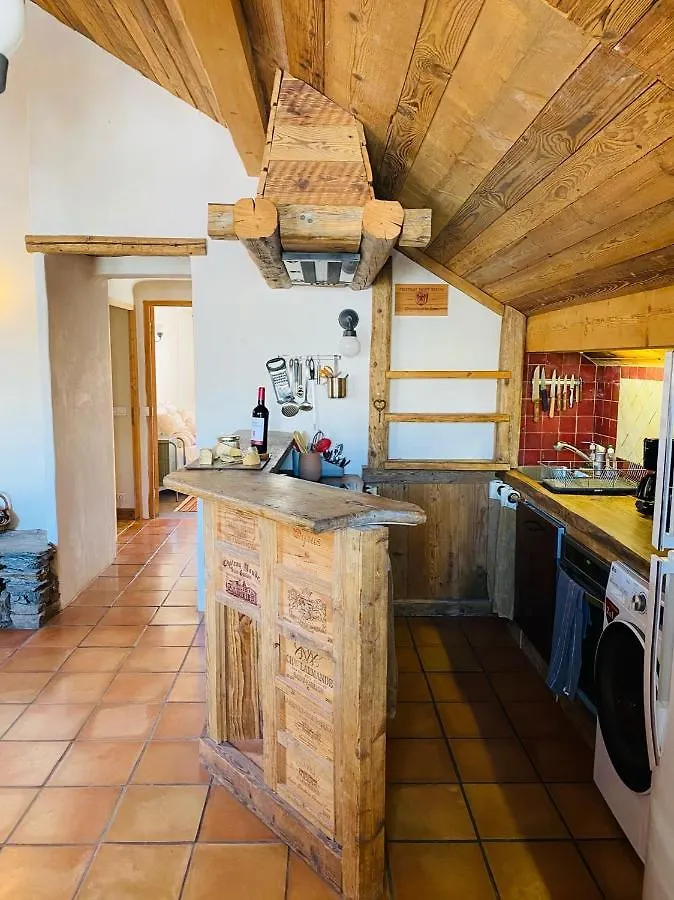 Charming Chalet, 3 Rooms, 6 To 8 Persons, Meribel, Les Allues