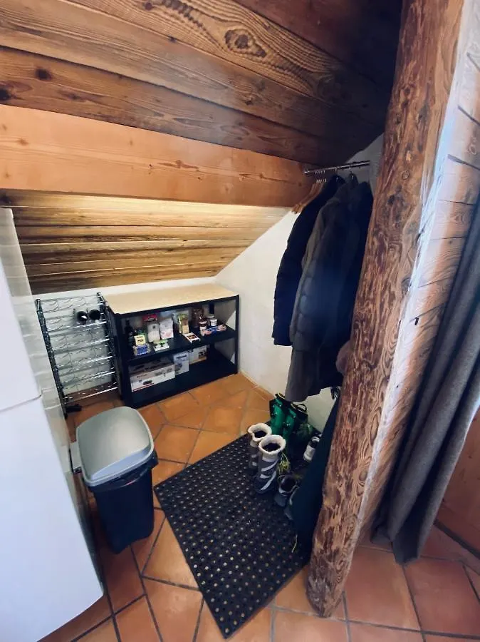 Charming Chalet, 3 Rooms, 6 To 8 Persons, Meribel, Les Allues Apartment