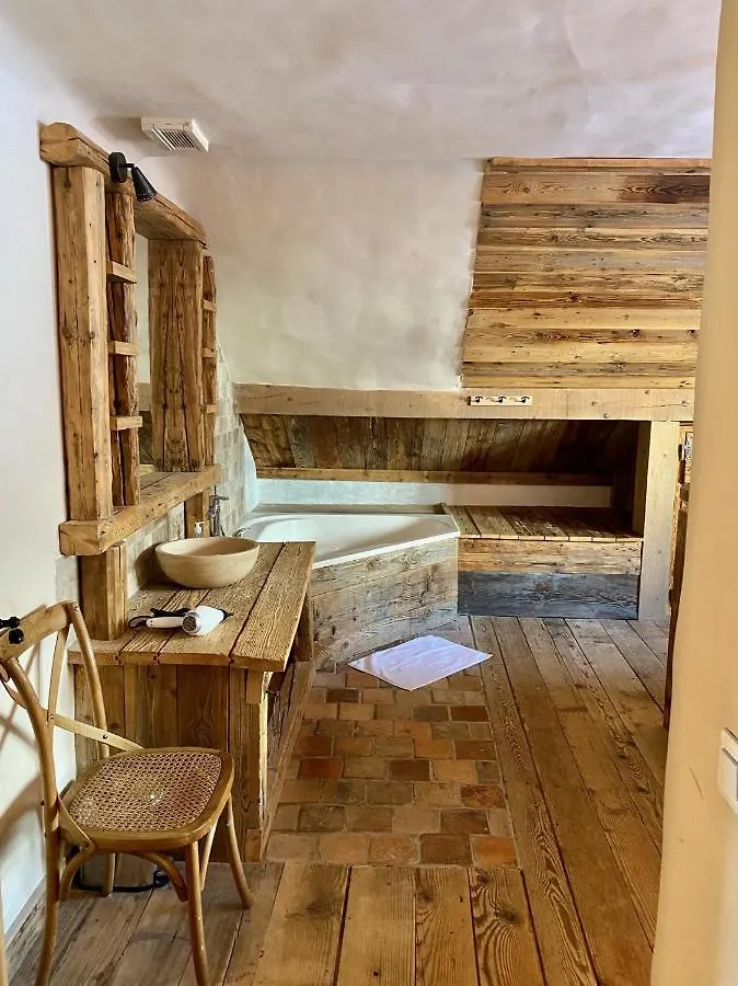 Charming Chalet, 3 Rooms, 6 To 8 Persons, Meribel, Les Allues 0*,  France